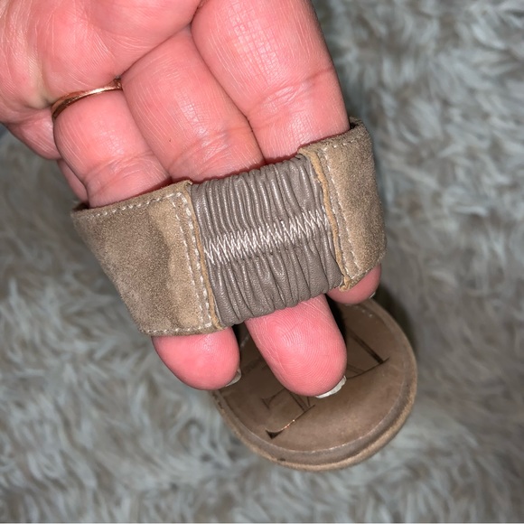 Diane von Furstenberg DVF crisscross suede heel sandals - Picture 17 of 17